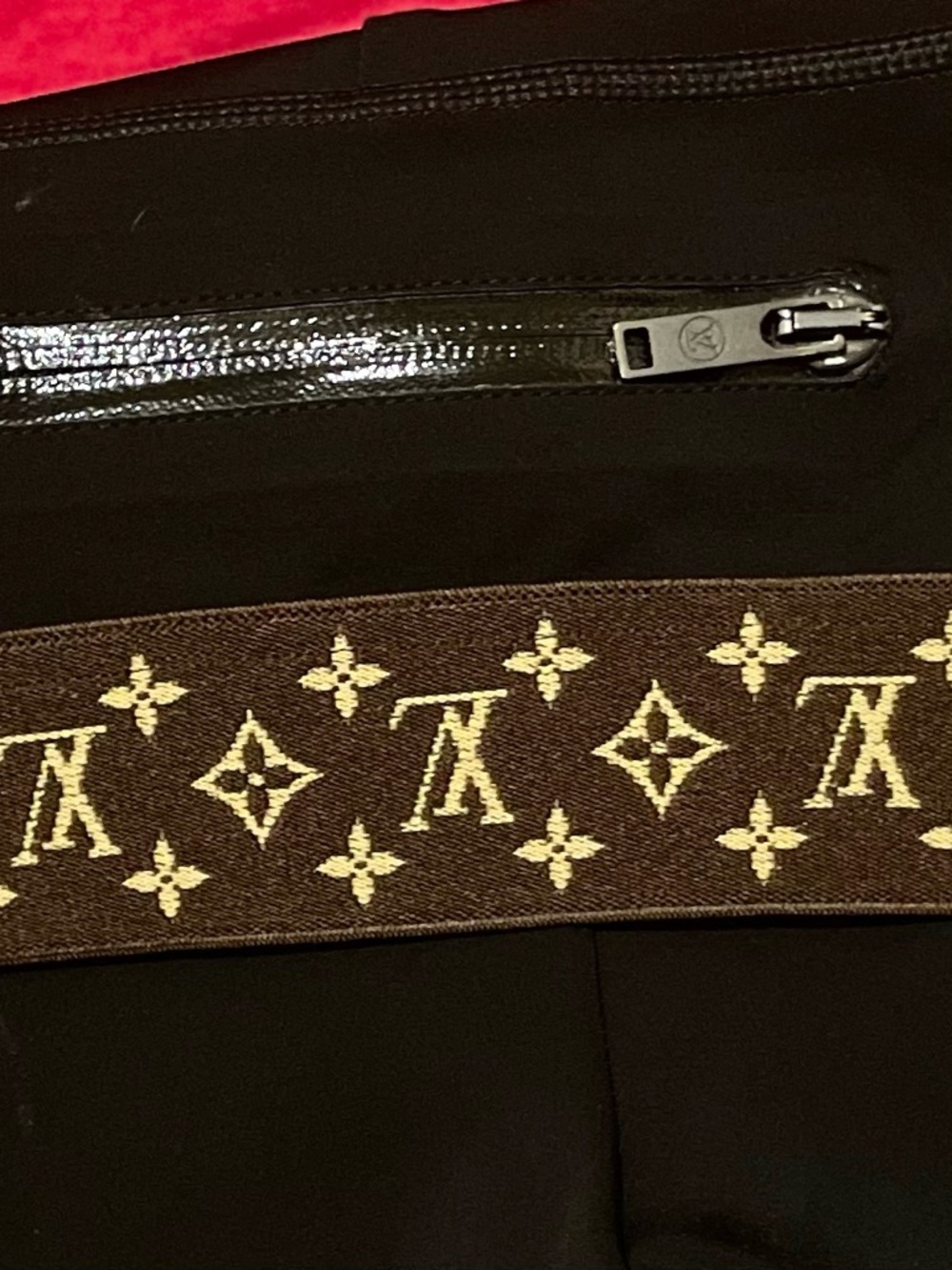 Louis Vuitton Black Stretch Leggings with Monogram Waistband - Picture 8 of 9